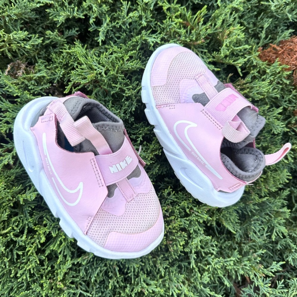 Nike Flex Runner 2 Toddler Sneakers Size 6 Pink